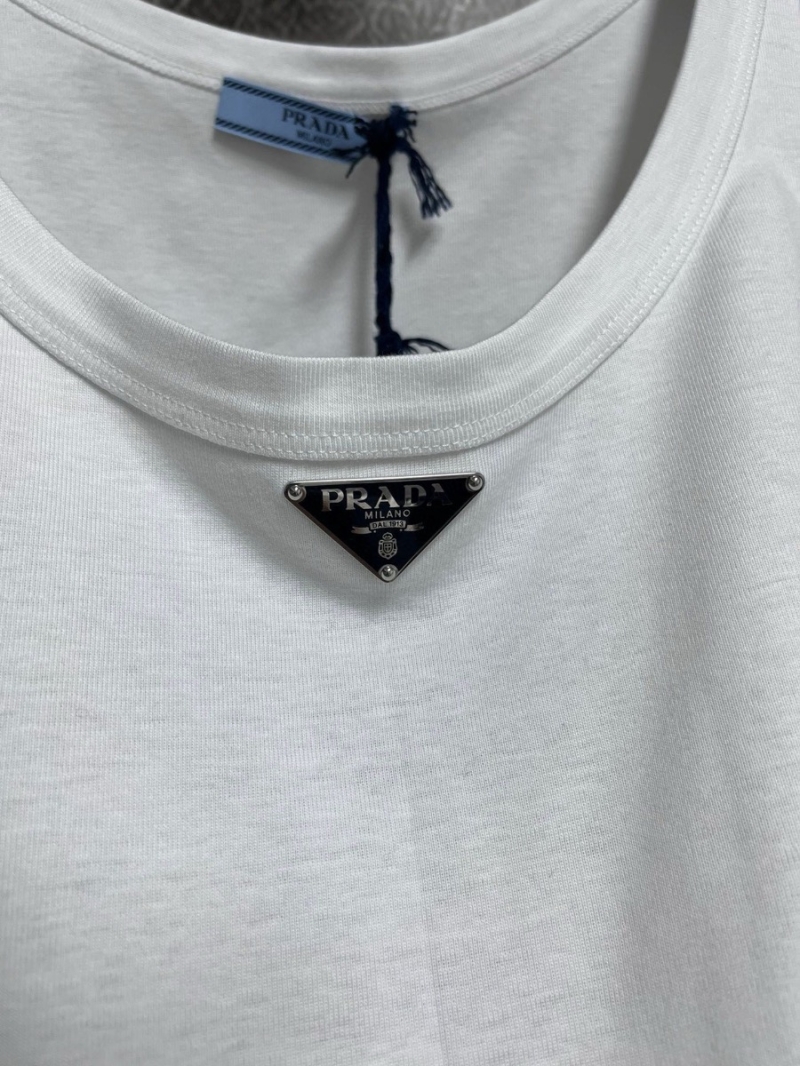 Prada Summer Hot White Chic Vest - A Must-Have for Fashion Enthusiasts