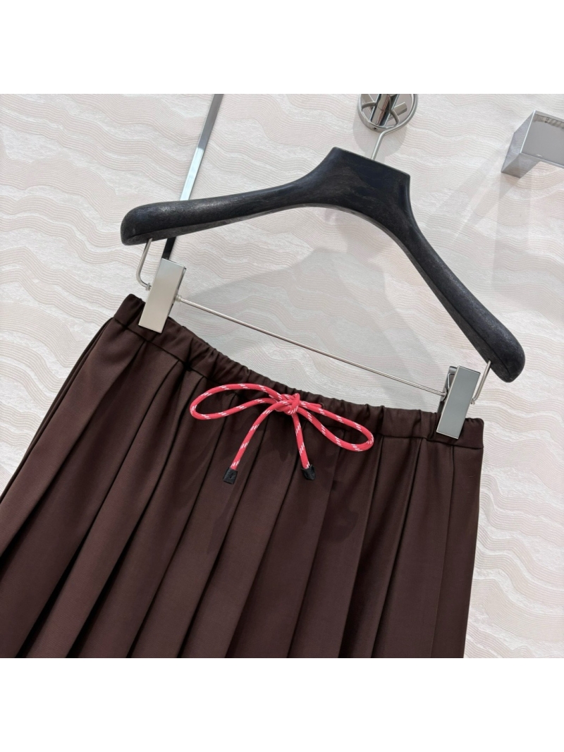 Miu Miu Academy-Style Pleated Short Skirt – Embroidered Detail Brown