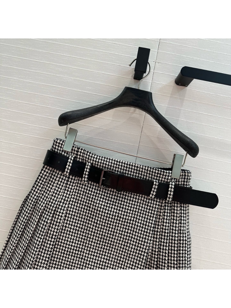 Dior Early Spring Leather-Belted Houndstooth Pleated Skirt - Retro Chic