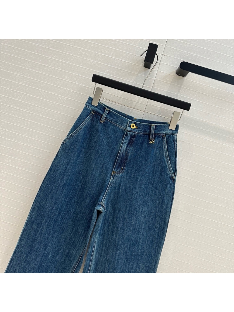 Loewe Washed Denim Straight-Leg Jeans - Timeless High-Waisted Style