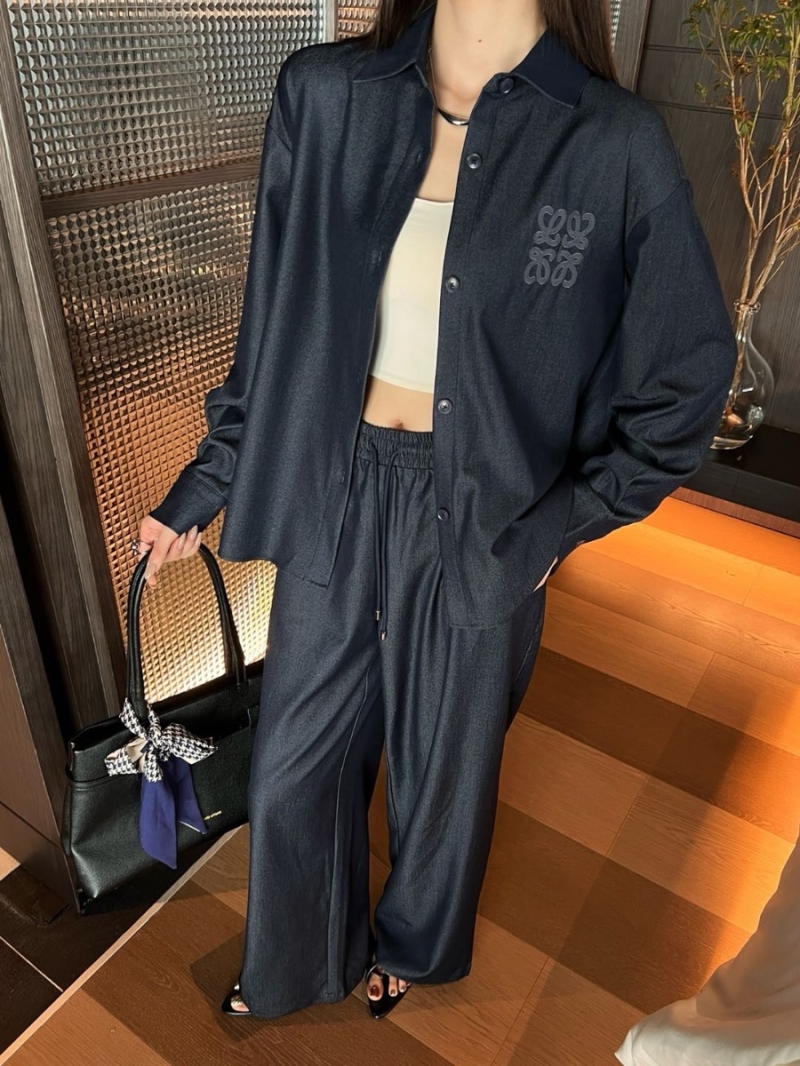 Loewe 25 Exclusive Raw Denim Tencel Shirt - Classic Relaxed Fit with Subtle Embroidery