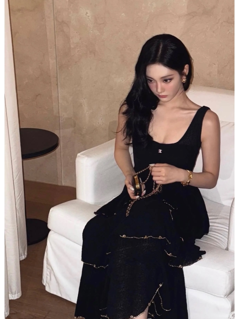 Chanel Limited Edition Coco25a Atelier Collection - Tiered Lace-Trimmed Dress in Black & Gold