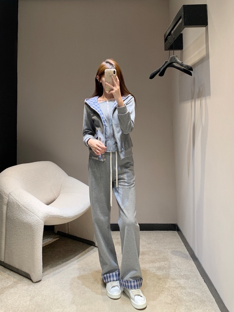 Miu Miu Gray Plaid Zip-Up Hoodie and Casual Pants Set - Exclusive Early Fall Collection