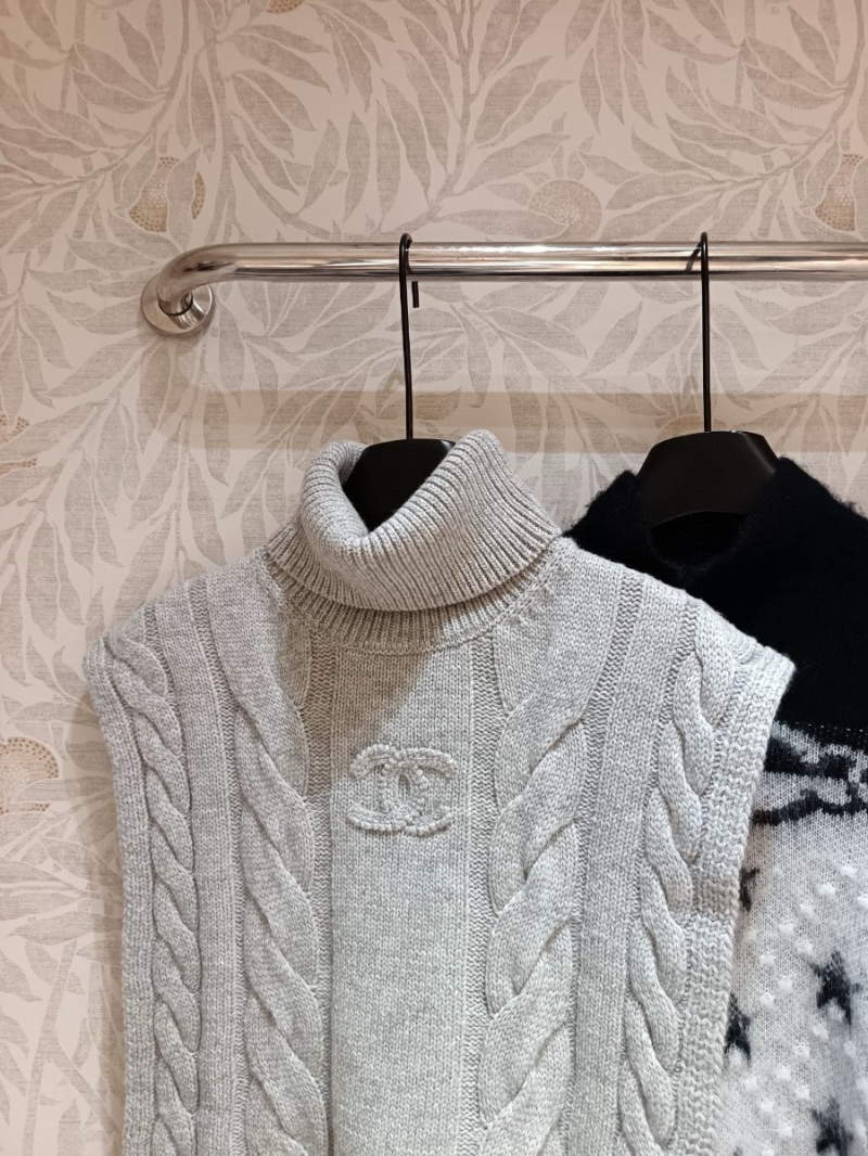 Chanel High Neck Cable Knit Cashmere Vest