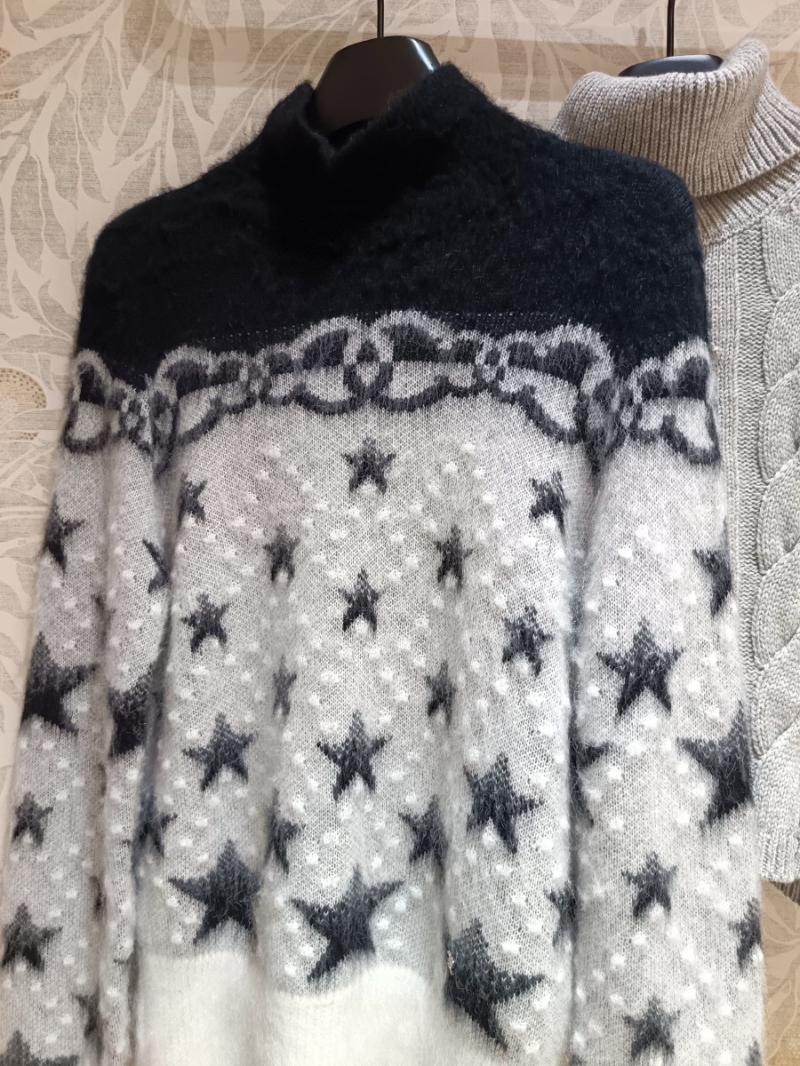 Chanel CoCo Neige ski collection Star Pattern High Neck Cashmere Sweater Grey