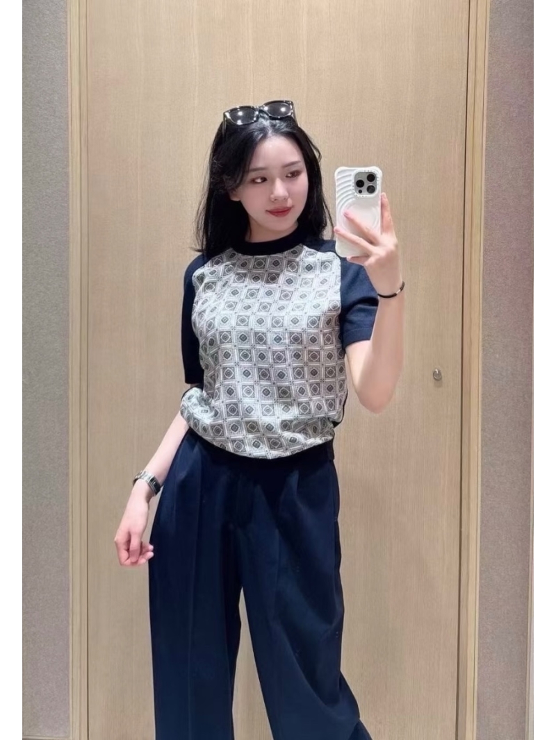 Loro Piana Exclusive Luxe Short-Sleeve Sweater with Mendoza Border Print - Geometric Diamond & Thistle Motif