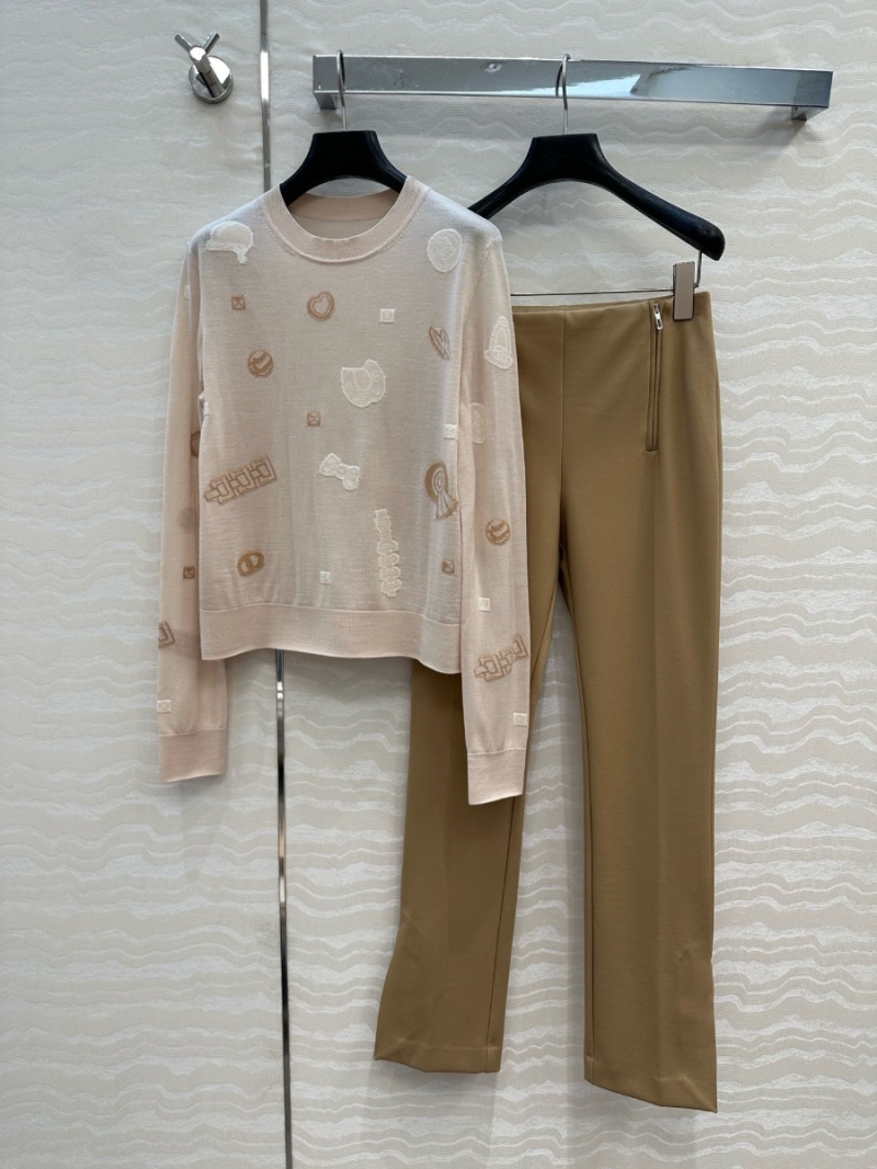 Hermès Early Autumn Jacquard Long Sleeve Beige Top