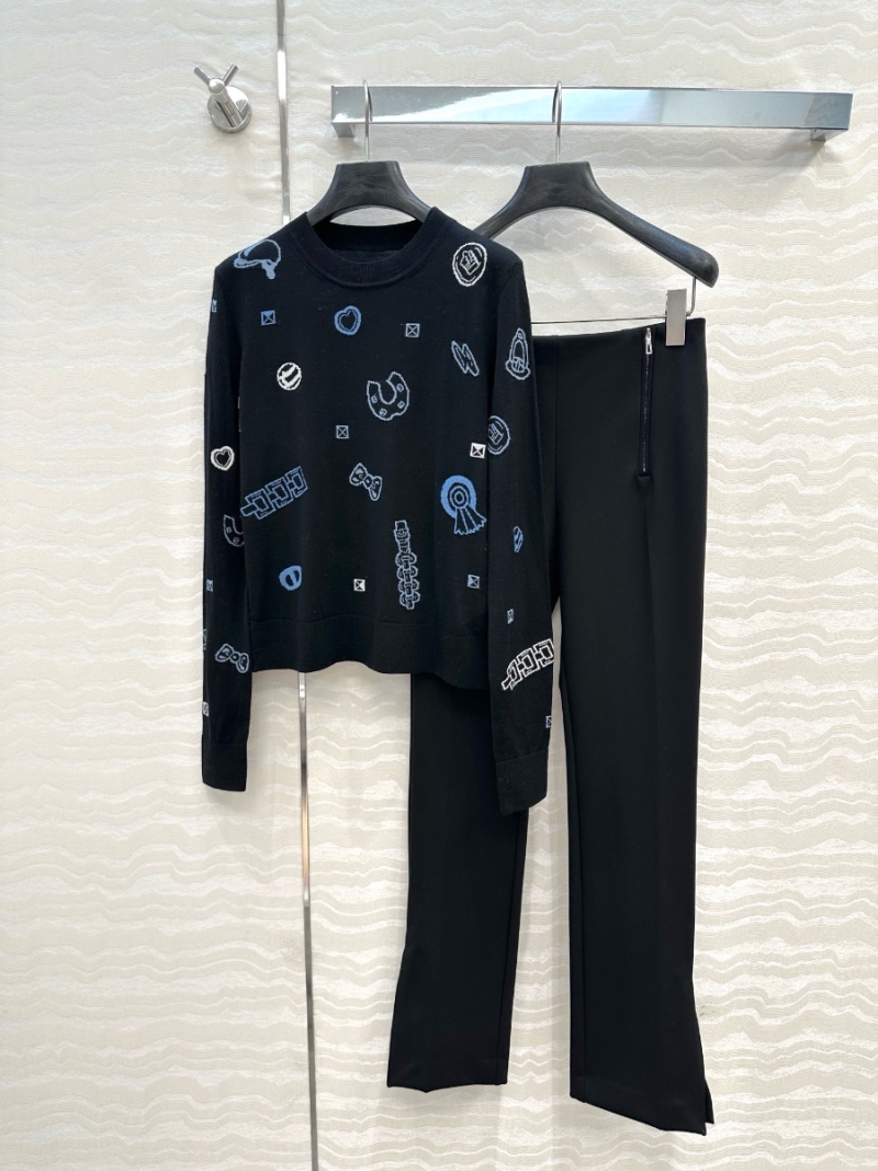 Hermès Early Autumn Jacquard Long Sleeve Black Top