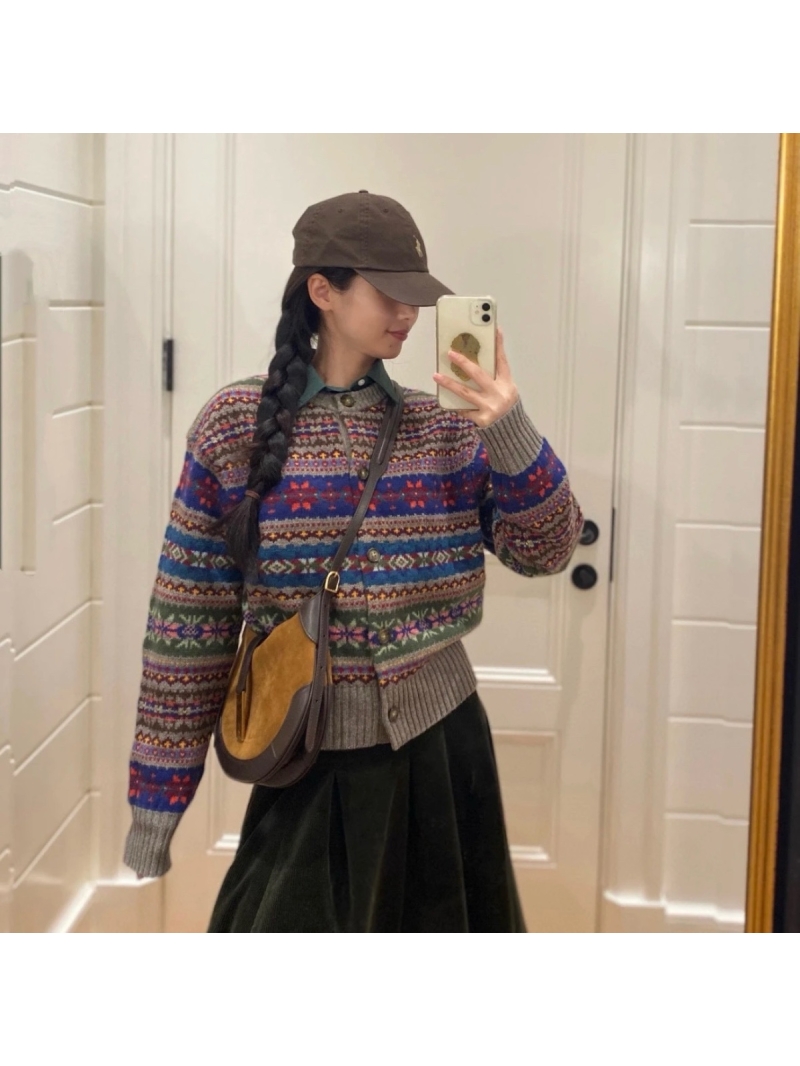 Ralph Lauren Exclusive Fair Isle Intarsia Wool Blend Round Neck Cardigan in Nordic Holiday Style