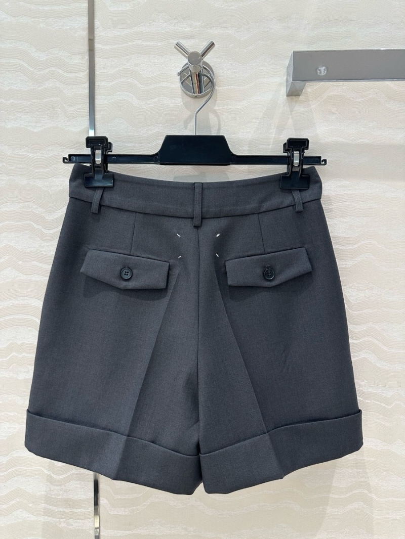 Maison Margiela Straight-Cut Tailored Shorts grey