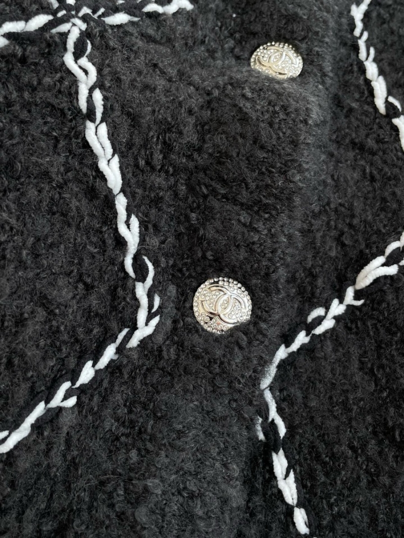 Chanel Coco Neige Ski Hand-Stitched Diamond Pattern Cashmere Wool Knit Buttoned Cardigan