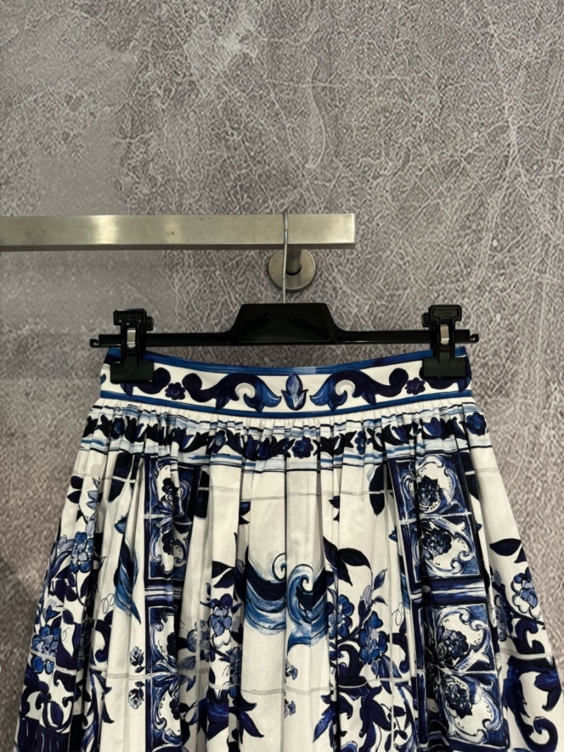 Dolce Gabbana D&G Majolica-print pleated midi skirt