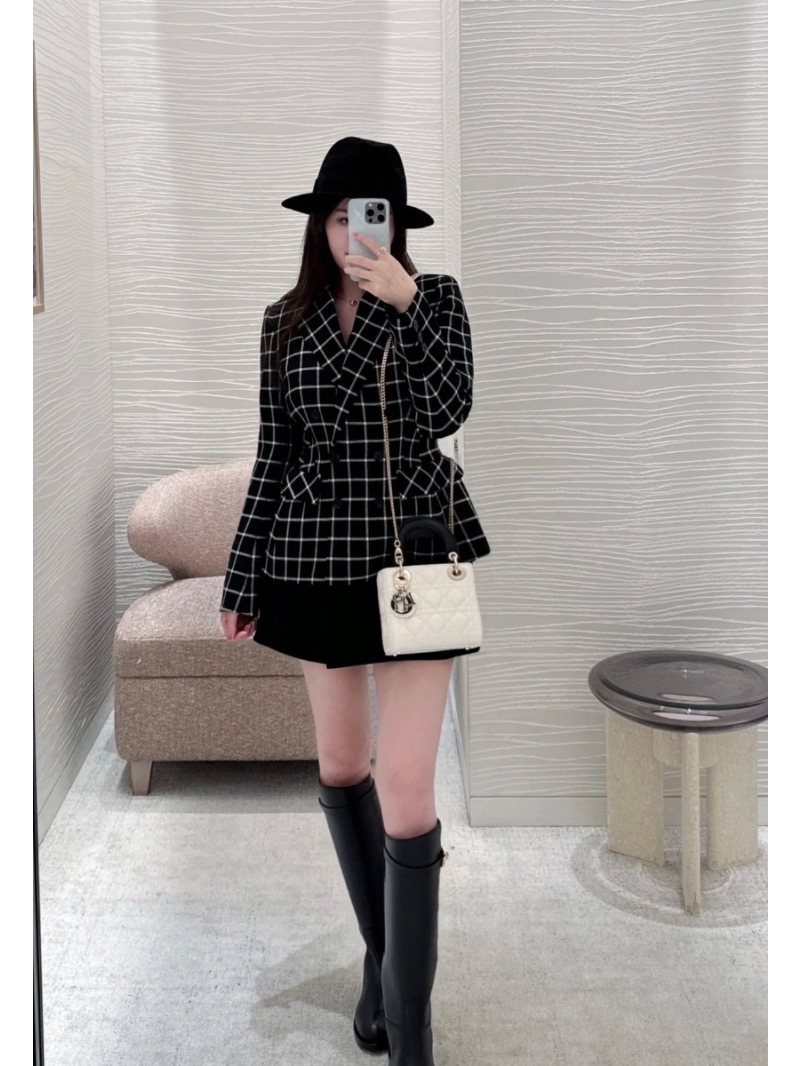 Dior Waist-Tailored Checkered Wool Coat. Chic Black