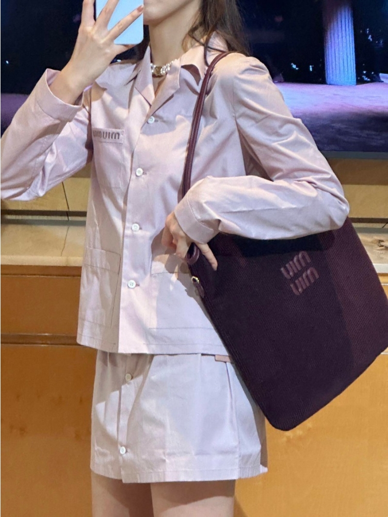 Miu Miu 24FW Collection Playful Embroidered Pocket Shirt - Soft Pink