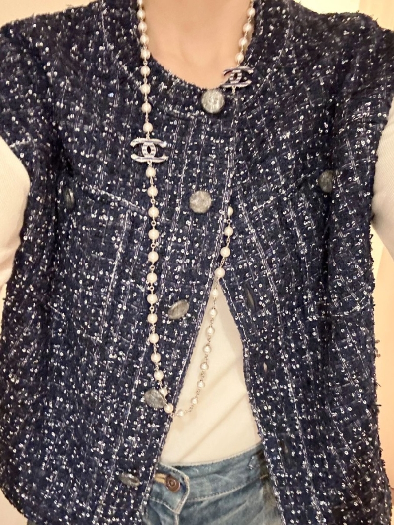 Chanel 25P Coco Girl Elegant Tweed Vest Sleeveless Top Blue