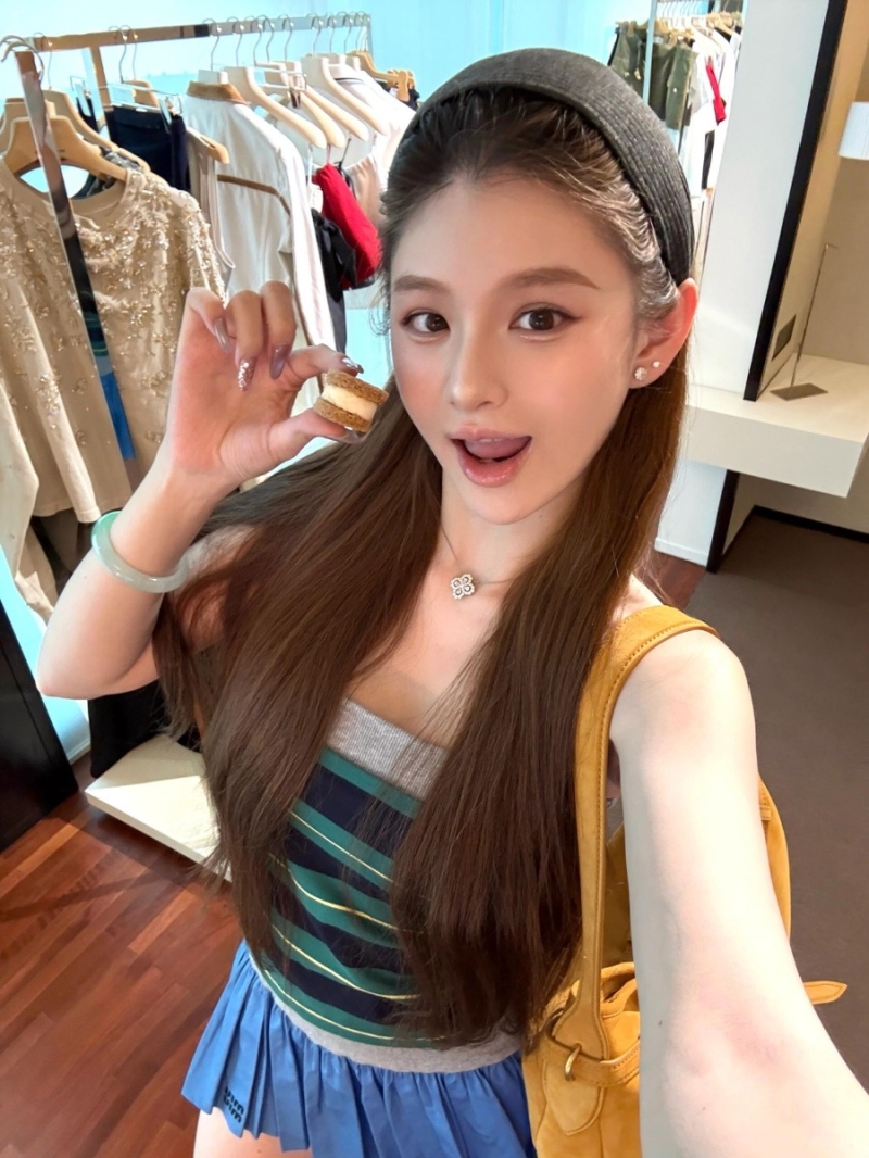 Miu Miu 25SS Spring/Summer Chic Striped Tube Top Navy with Teal