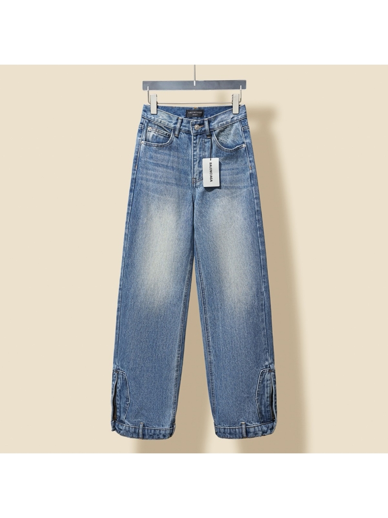 Balenciaga Imported  Washed Denim Straight-Leg Jeans with Ankle Detail