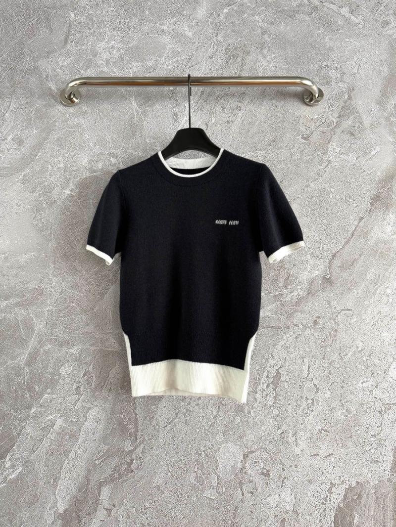 Miu Miu Wool-Cashmere Contrast-Color Round Neck Knit Top