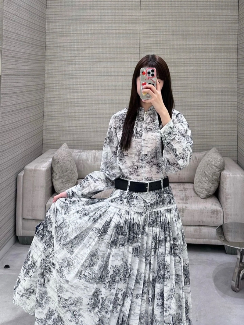 Dior Miss Dior 25 Early Spring Castle & Jungle Animal Print Silk-Cotton Shirt