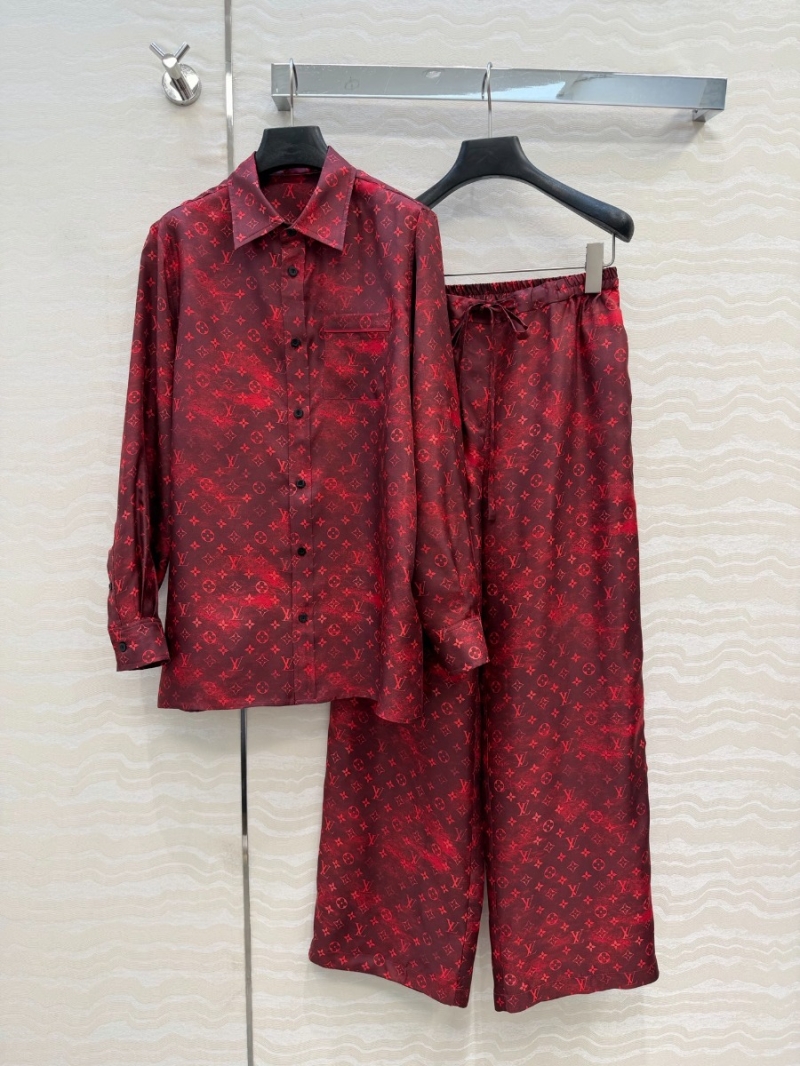Louis Vuitton 100% Silk Twill Monogram Print H-Line Shirt in Burgundy and Red