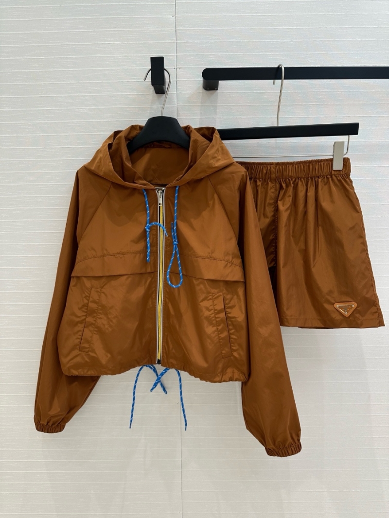 Prada 2025 Spring Capsule Recycled Nylon Hooded Jacket & Shorts Set Brown– Sporty and Stylish