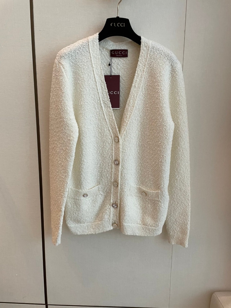 Gucci GG V-Neck Wool Cardigan in Ivory