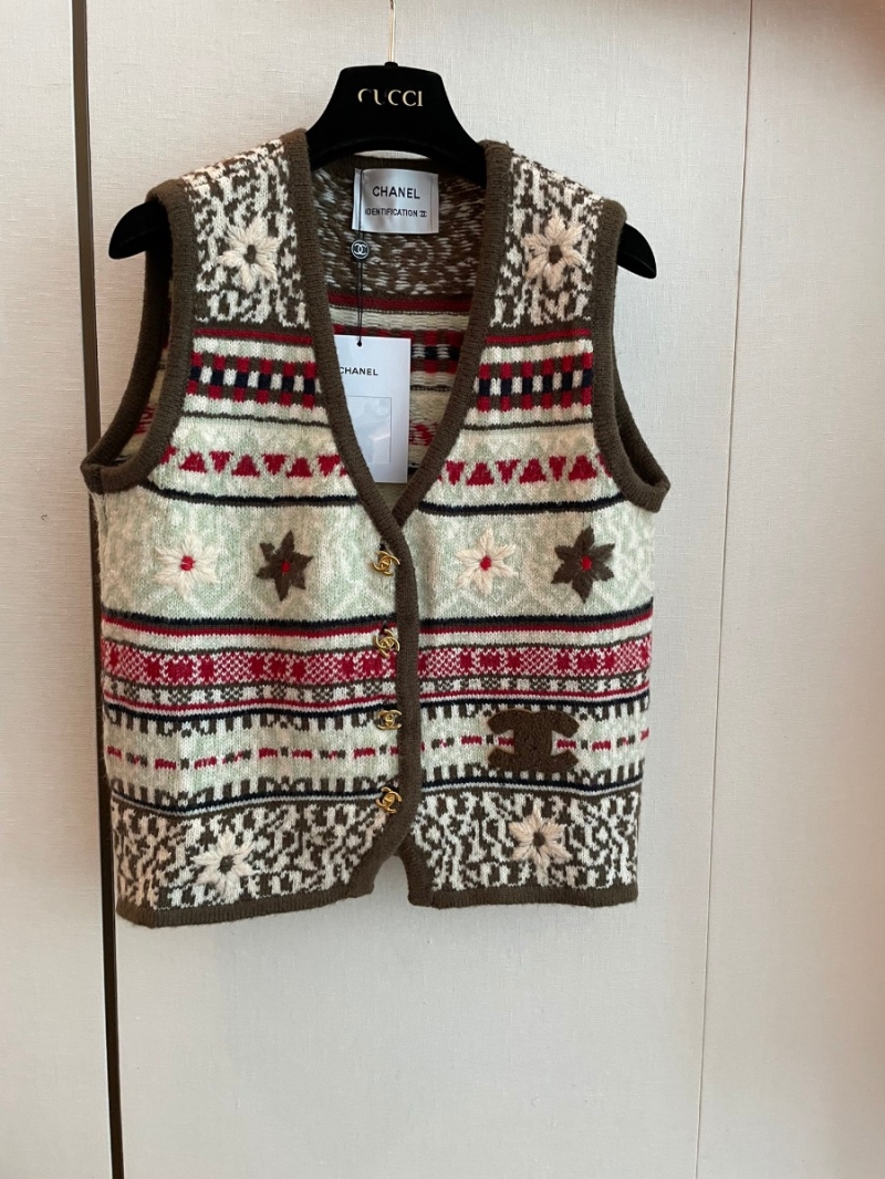 Chanel CC New Embroidered Knit Vest