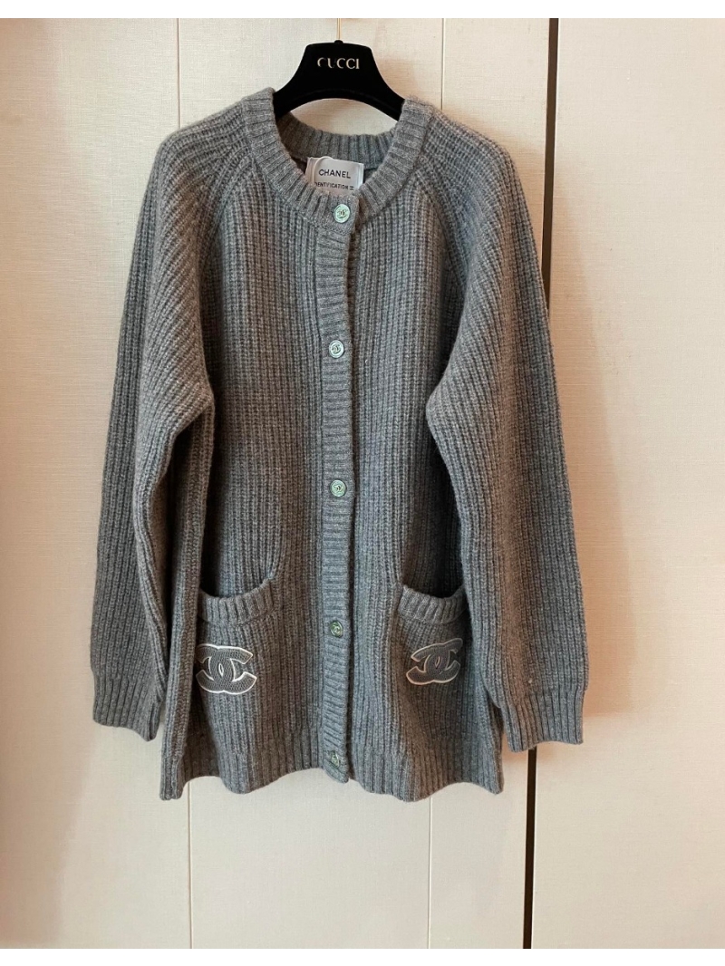 Chanel CC Vintage Collection Cozy Wool Cardigan - Gray