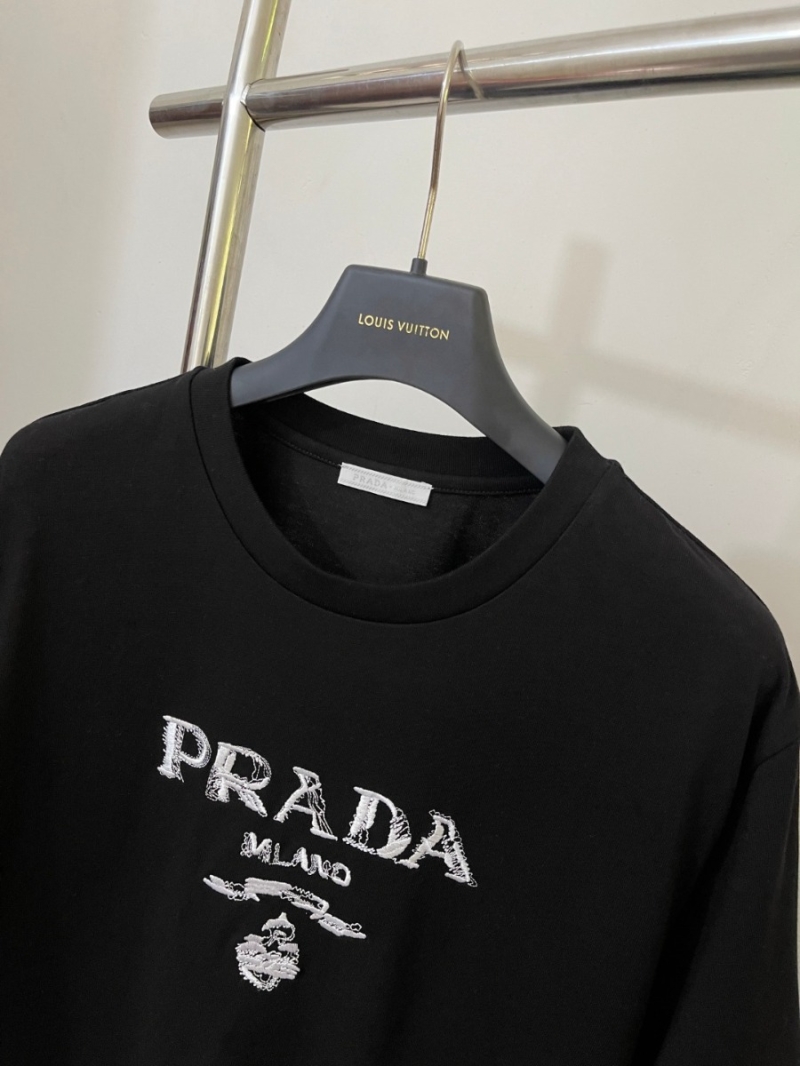 Prada Unisex Classic Embroidered Triangle Logo T-Shirt black - Exclusive Edition