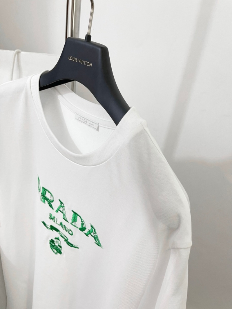 Prada Unisex Classic Embroidered Triangle Logo T-Shirt white - Exclusive Edition