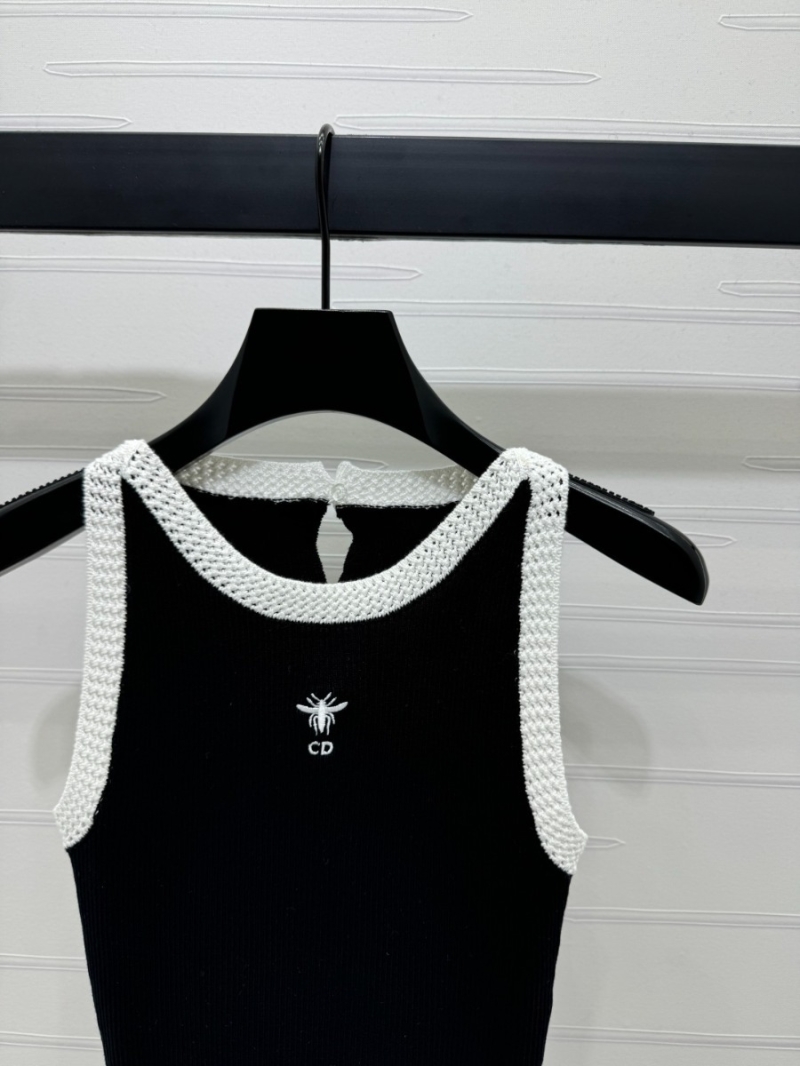 Dior 2025 Spring/Summer Elegant Knit Tank Top in Monochrome. Black