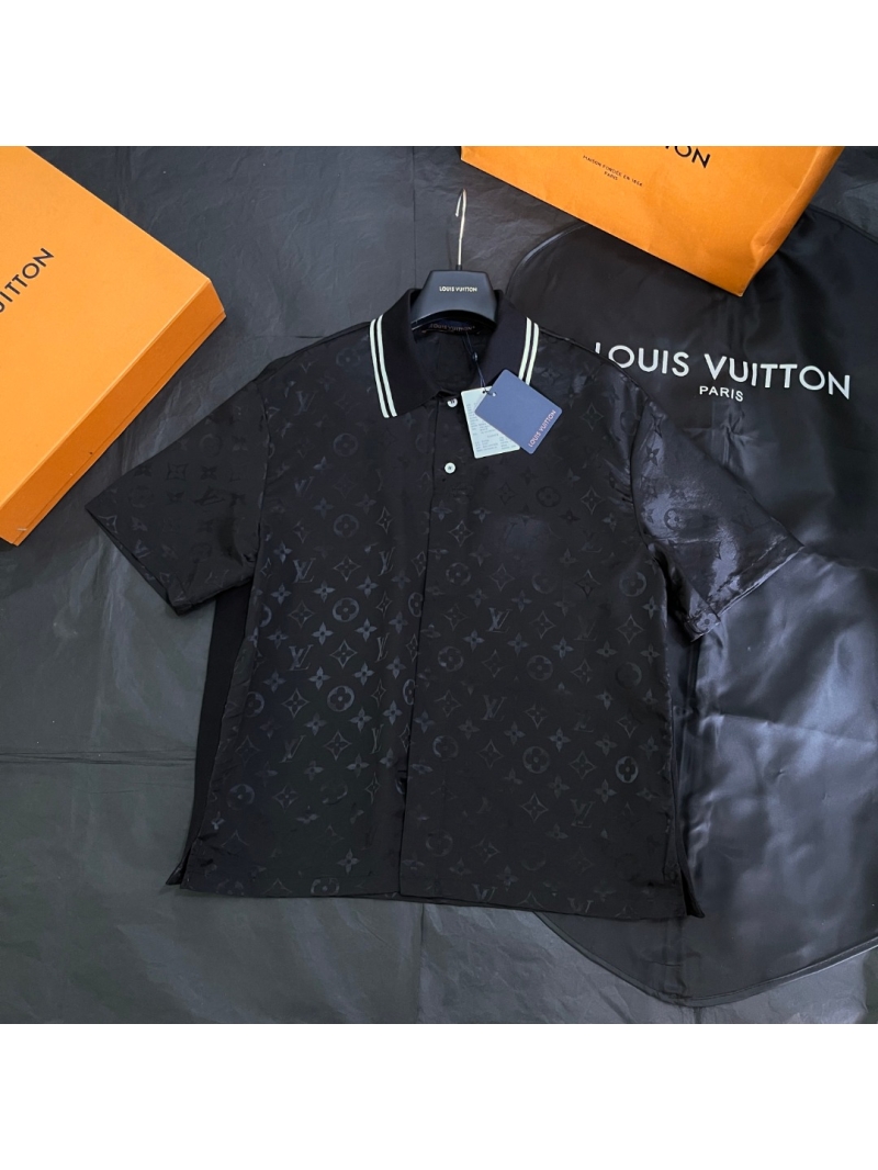 Louis Vuitton Men's Exclusive Ripple Jacquard Shirt