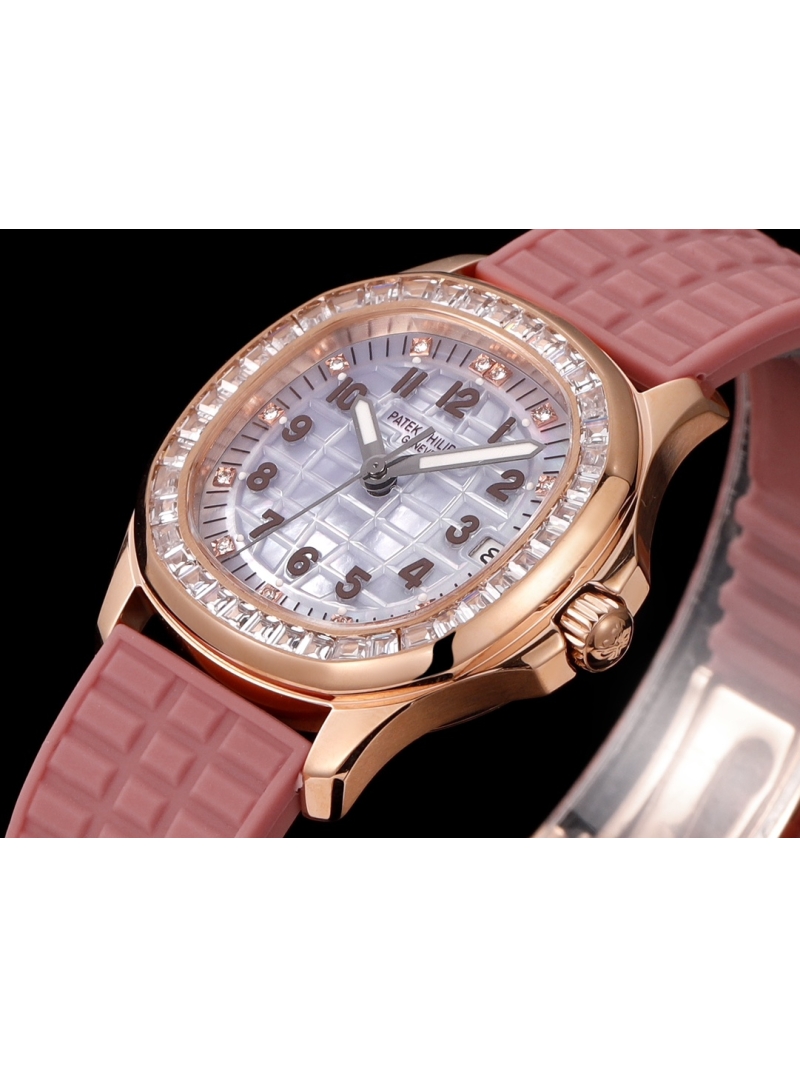 Patek Philippe Aquanaut Luce Haute Joaillerie Rose Gold Watch 5072R-001 with diamond pink