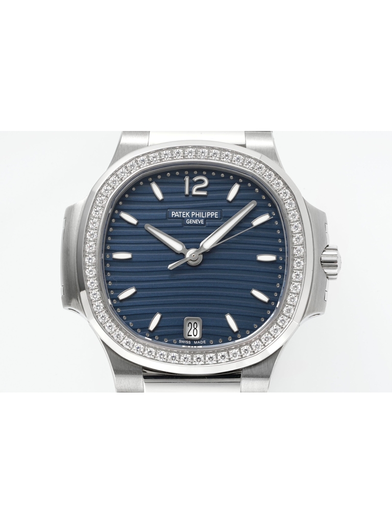 Patek Philippe Nautilus 7118 Ladies' Blue Watch: The "Most Beautiful Nautilus Design"