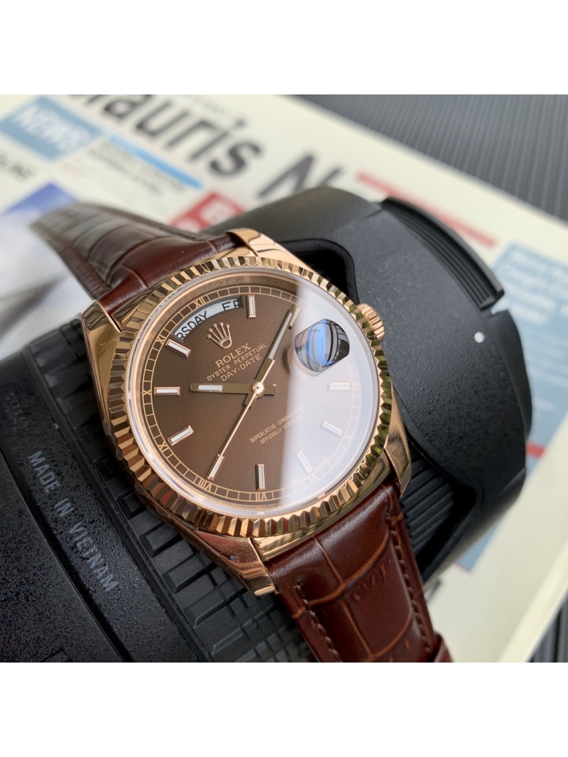  Rolex Oyster Perpetual Day-Date Series - Exclusive Edition Brown leather with brown plate