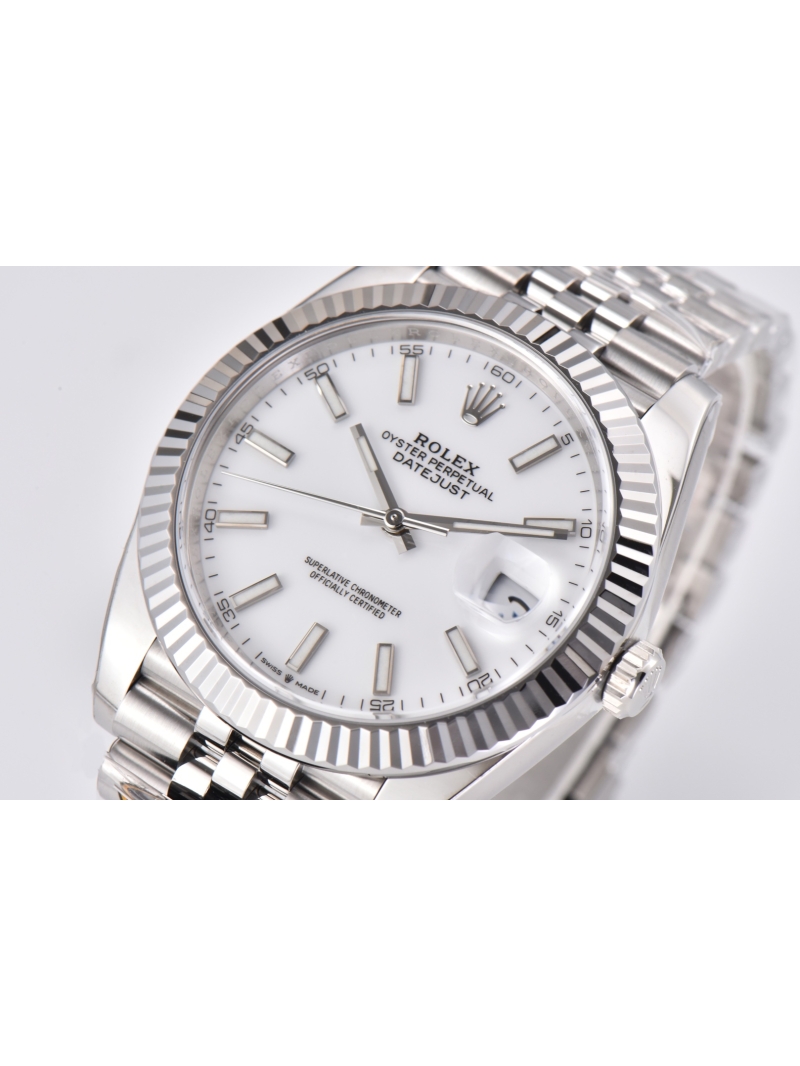 Rolex Datejust 41mm in Oystersteel and White Gold - white plate
