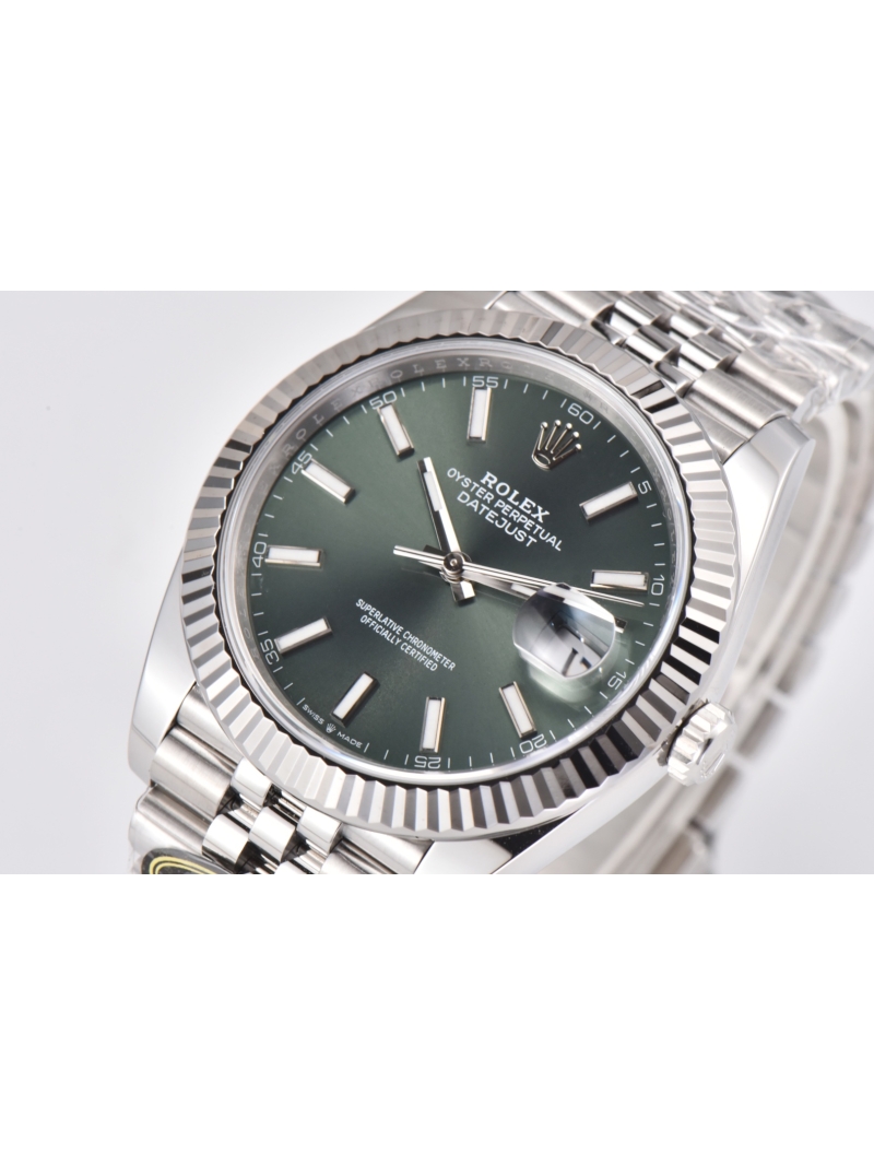 Rolex Datejust 41mm in Oystersteel and White Gold - dark green