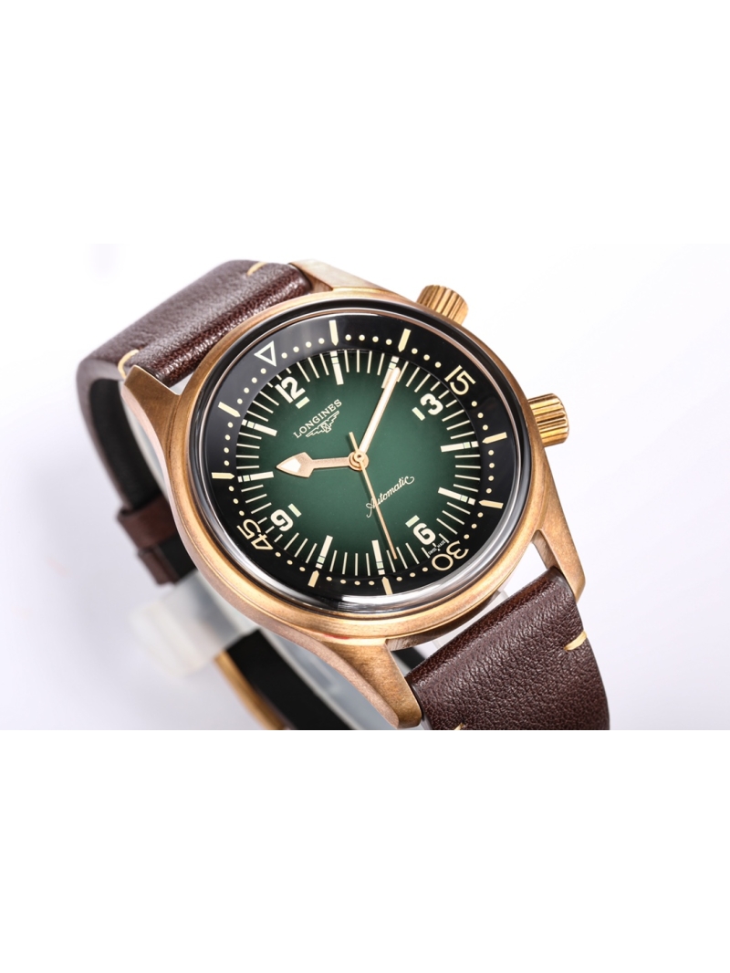 Longines Legend Diver Watch L3.774.4.60.2 - 42.00 mm green