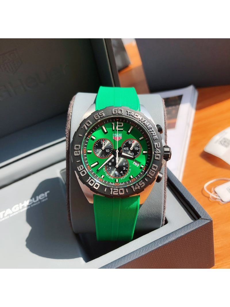 TAG Heuer Formula 1 Chronograph 43mm watch - Green Dial