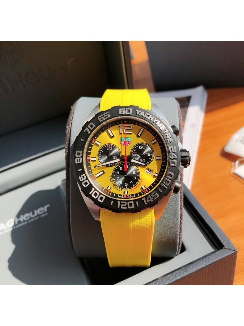 TAG Heuer Formula 1 Chronograph 43mm watch - Yellow Dial