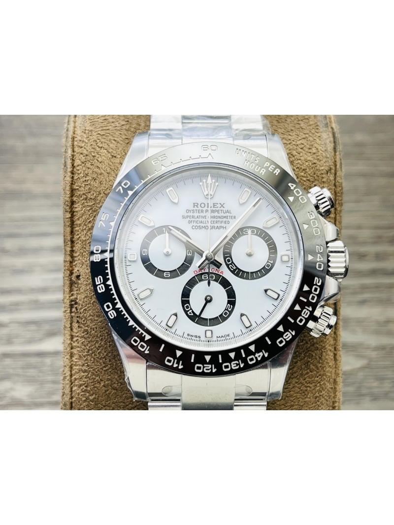 Rolex Cosmograph Daytona 40mm Oyster Perpetual white dial