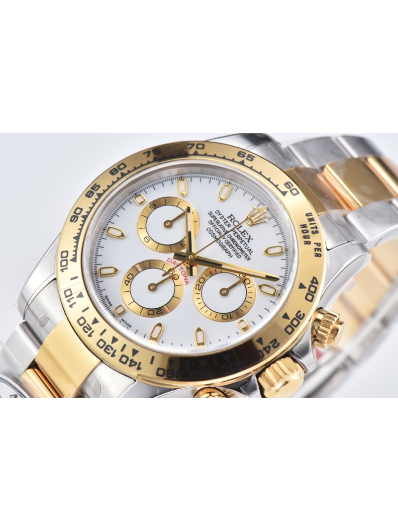 Rolex Cosmograph Daytona 40mm Oyster Perpetual white dial with gold