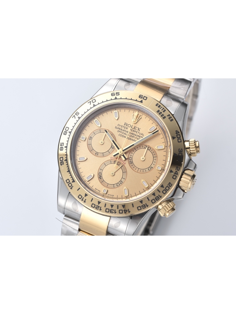 Rolex Cosmograph Daytona 40mm Oyster Perpetual in champagne