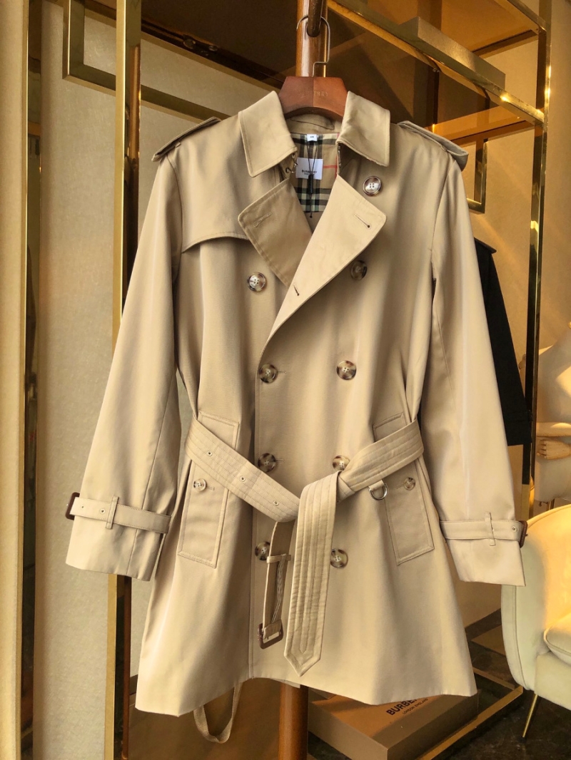 Burberry Men's Wimbledon Short Trench Coat - British Style Staple 