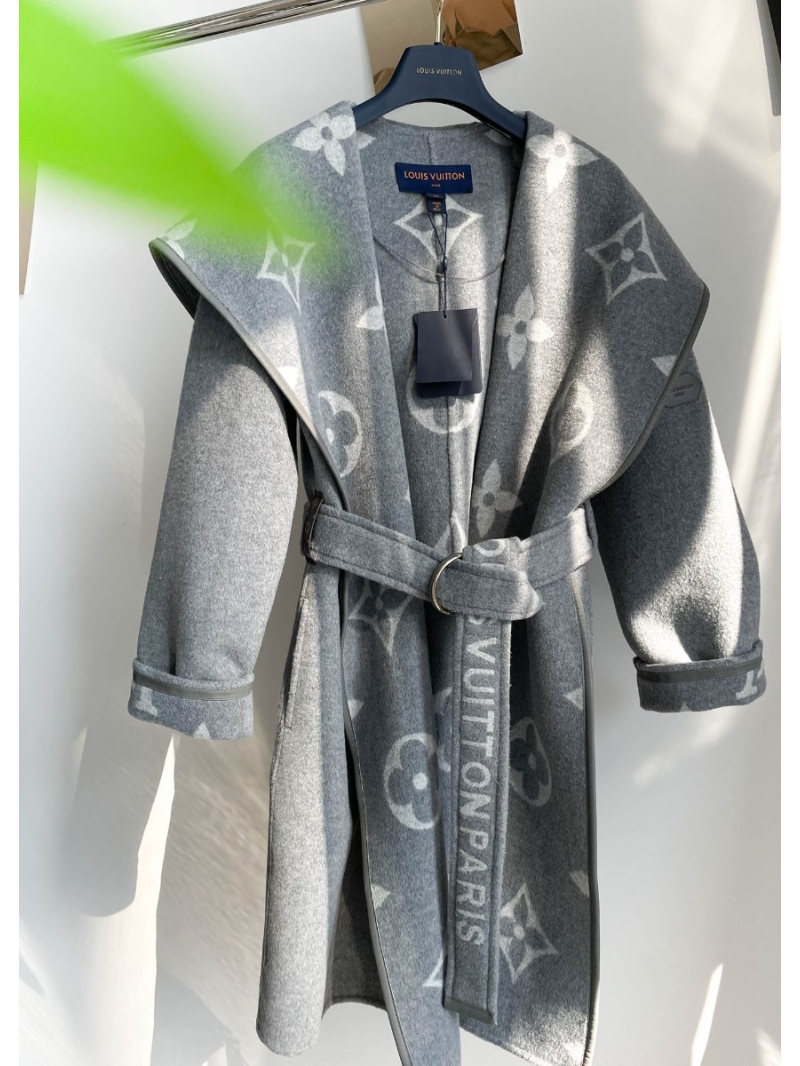 Louis Vuitton LV Classic Monogram Wool Hooded Coat with Reversible Wear and Belted Letter Design Grey