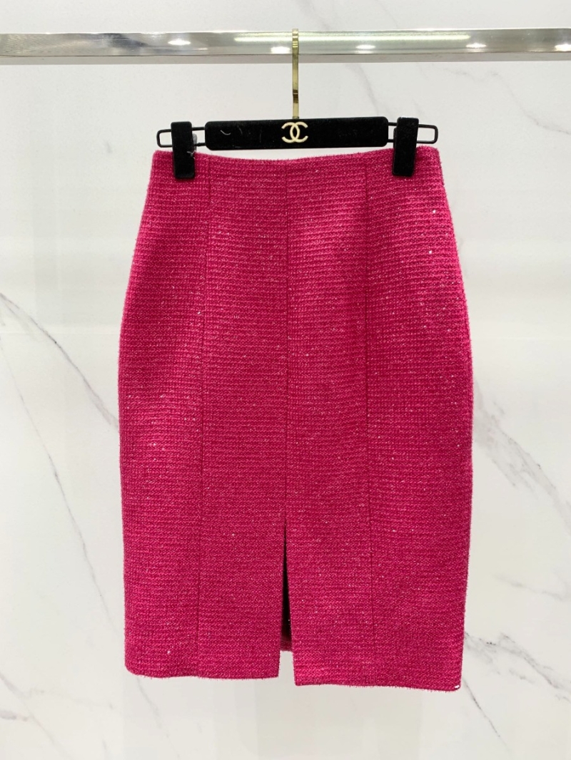 CHANEL Vintage-Inspired Skirt in Lustrous Jacquard Rosy Pink