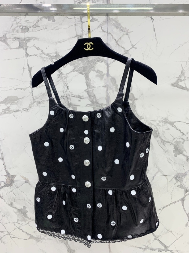 CHANEL 2023 New Collection - Polka Dot Logo Leather Shorts black