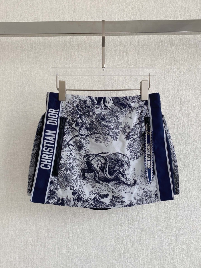 DIOR 2023 Must-Have: Jungle Print Adventure Skirt