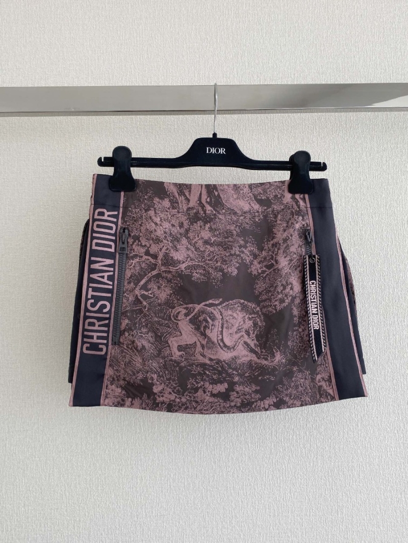DIOR 2023 Must-Have: Rose Jungle Print Adventure Skirt