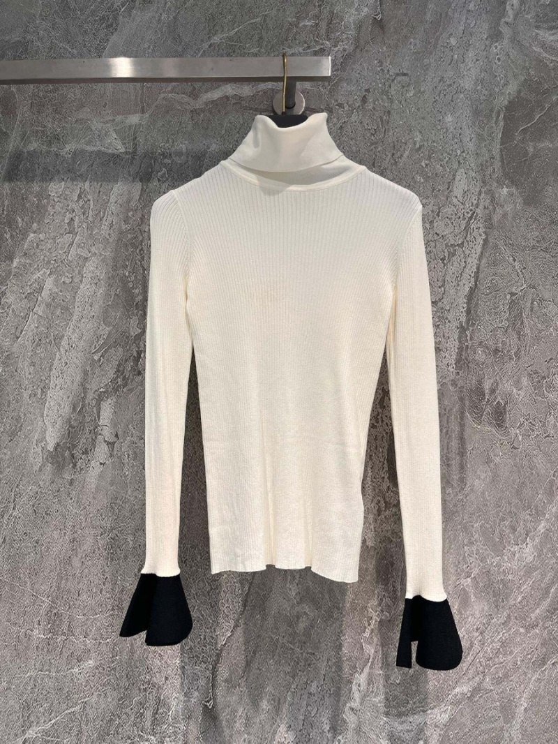 Contrast Turtleneck Knit Sweater